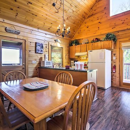 Sevierville Retreat Private Hot Tub And Lake Views! Εξωτερικό φωτογραφία