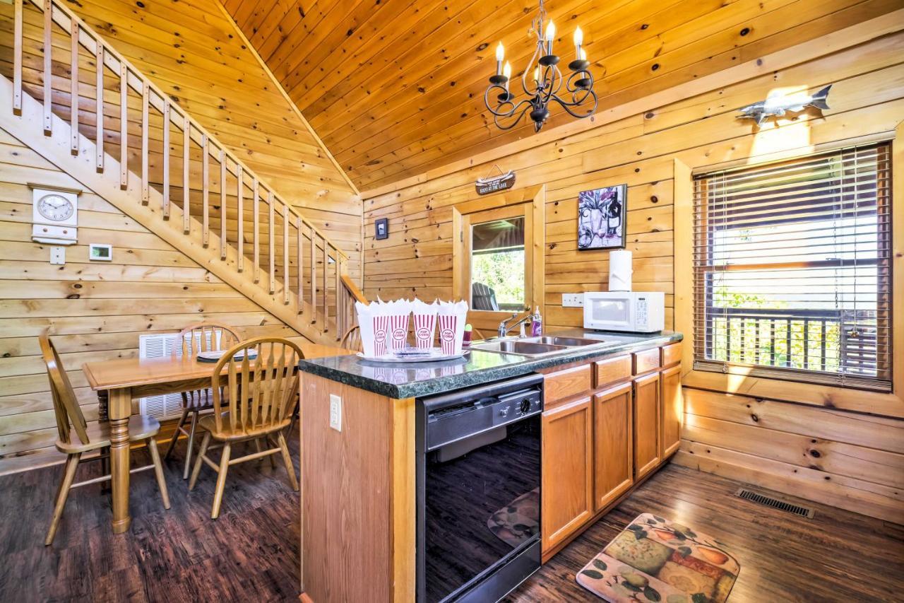 Sevierville Retreat Private Hot Tub And Lake Views! Εξωτερικό φωτογραφία